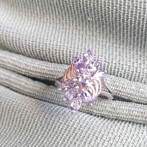 Jewelry - 💜💜💜 TANZANITE RING💜💜💜